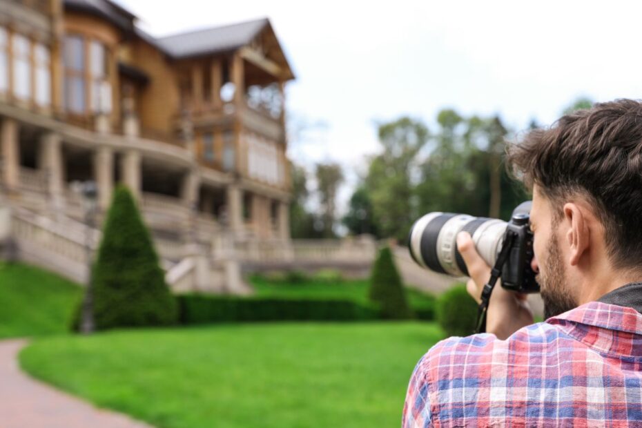 when to hire a real estate photographer